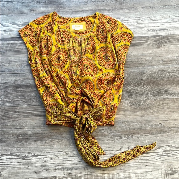 Maeve Tops - Maeve by Anthropologie Yellow Patterned Women's Top sizes small